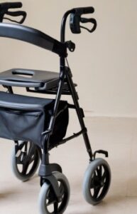 Rollator mit Armauflage